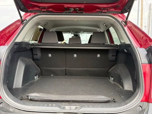 Used 2021 Toyota RAV4 XLE image 7