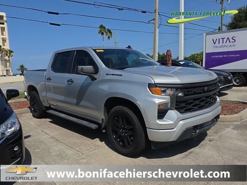 Used 2022 Chevrolet Silverado 1500 Custom w/ LPO, Dark Essentials Package AWD/4WD image 1