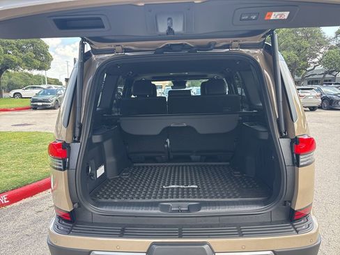 Used 2025 Lexus GX 550 AWD/4WD image 19