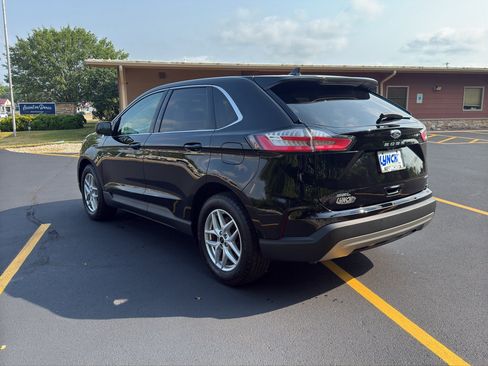 Used 2024 Ford Edge SEL w/ Convenience Package AWD/4WD image 8
