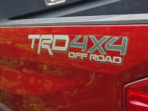 Used 2017 Toyota Tundra SR5 w/ TRD Off Road Package AWD/4WD image 22