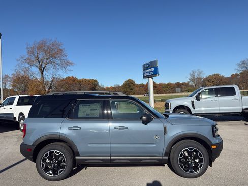 New 2025 Ford Bronco Sport Outer Banks w/ Outer Banks Tech Package+ AWD/4WD image 4