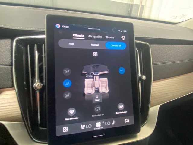 Certified 2026 Volvo XC90 B6 Plus AWD/4WD image 20