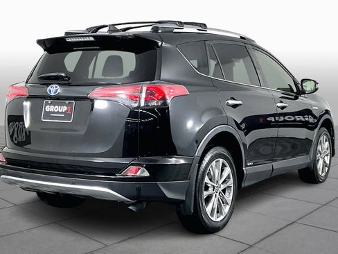 Used 2018 Toyota RAV4 Limited image 12