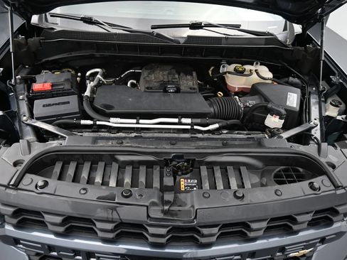Used 2021 Chevrolet Silverado 1500 Custom AWD/4WD image 14