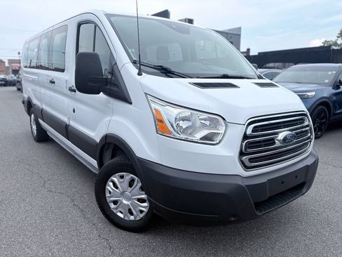 Used 2019 Ford Transit 350 XLT RWD image 3