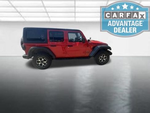 Used 2022 Jeep Wrangler Unlimited Rubicon w/ Cold Weather Group AWD/4WD image 2