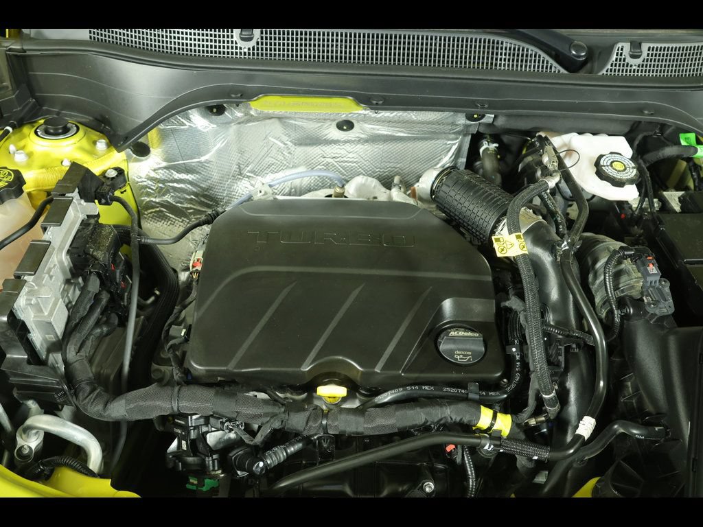 Certified 2025 Chevrolet Trax RS w/ Driver Confidence Package FWD image 19