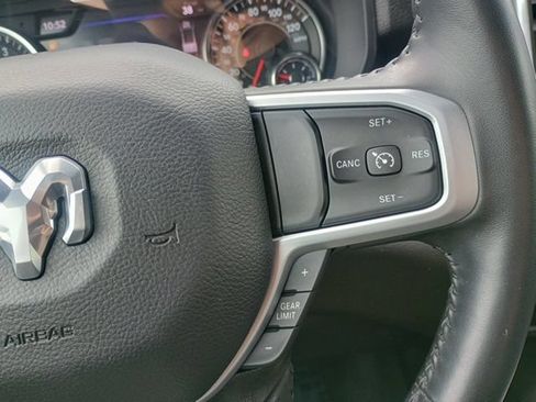 Used 2023 RAM 1500 Big Horn AWD/4WD image 30
