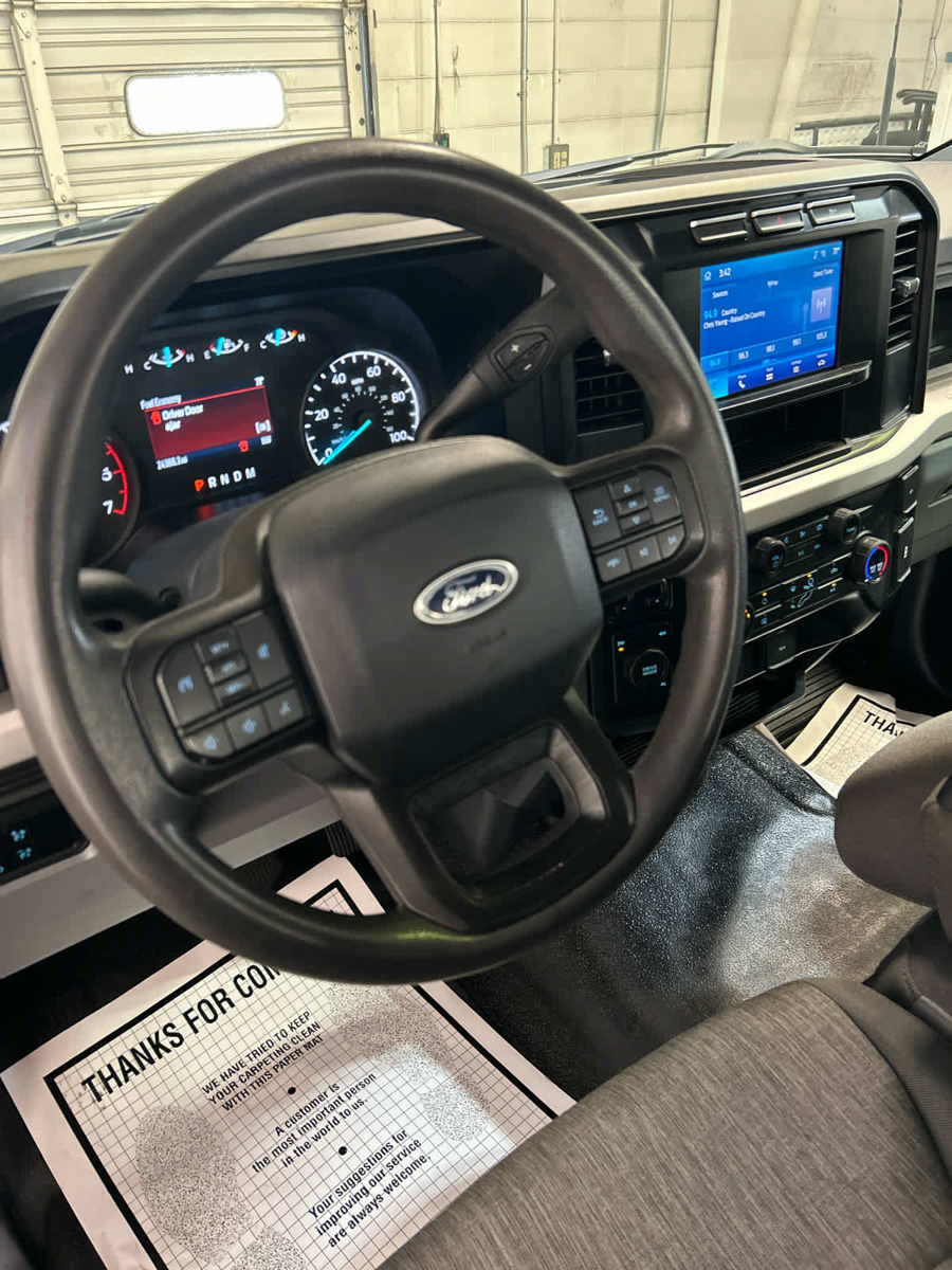 Used 2023 Ford F250 XL w/ Snow Plow Prep Package AWD/4WD image 26
