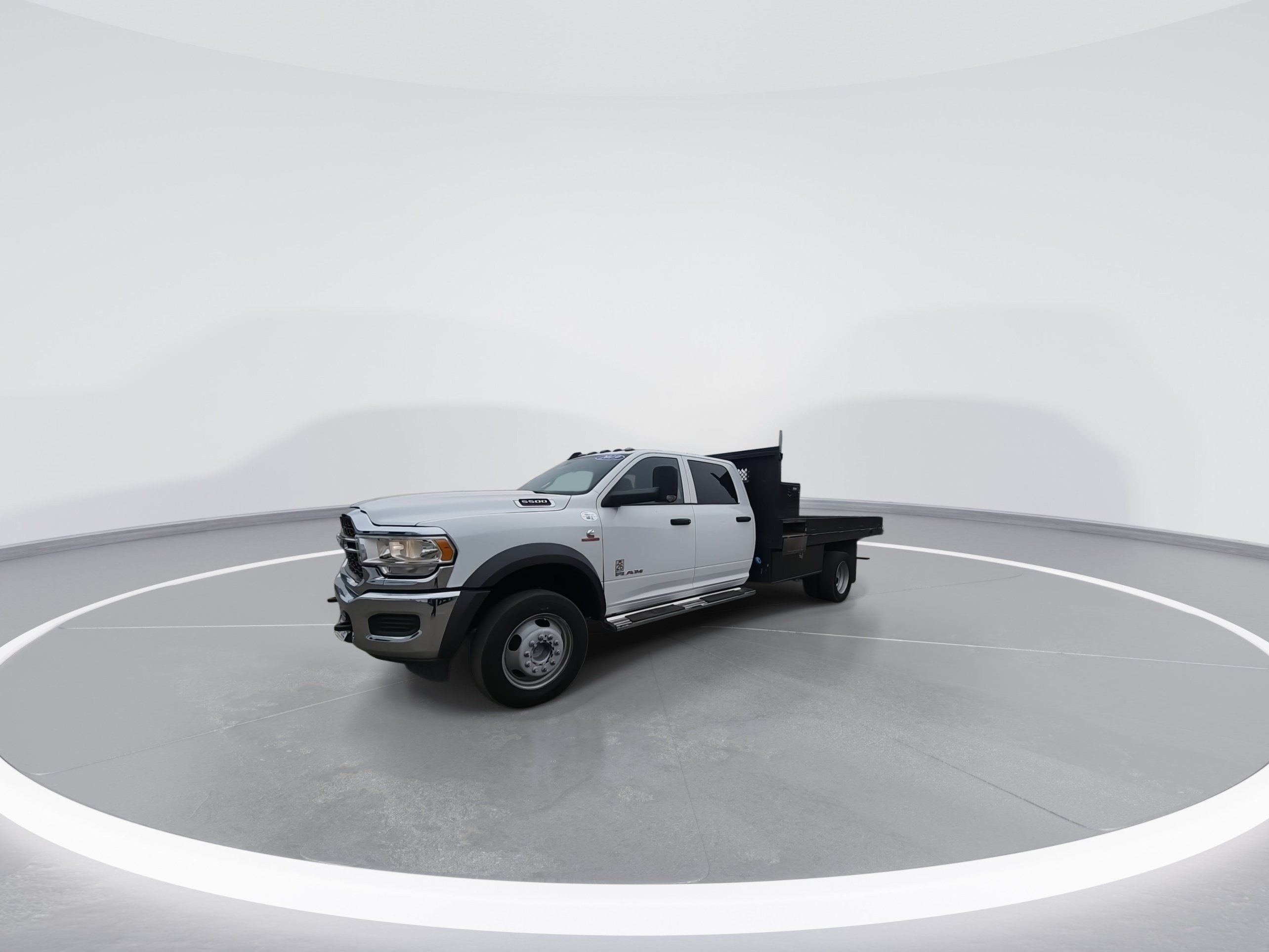 Used 2019 RAM 5500 Tradesman w/ Electrical Accessory Group AWD/4WD image 4