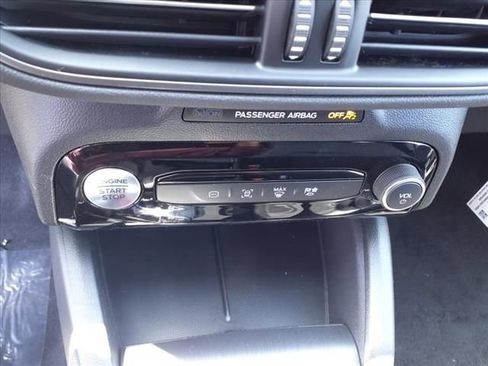 New 2024 Ford Escape SE image 12