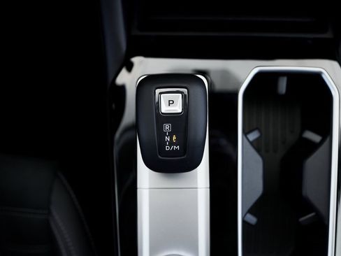 New 2025 Mitsubishi Outlander SE image 44