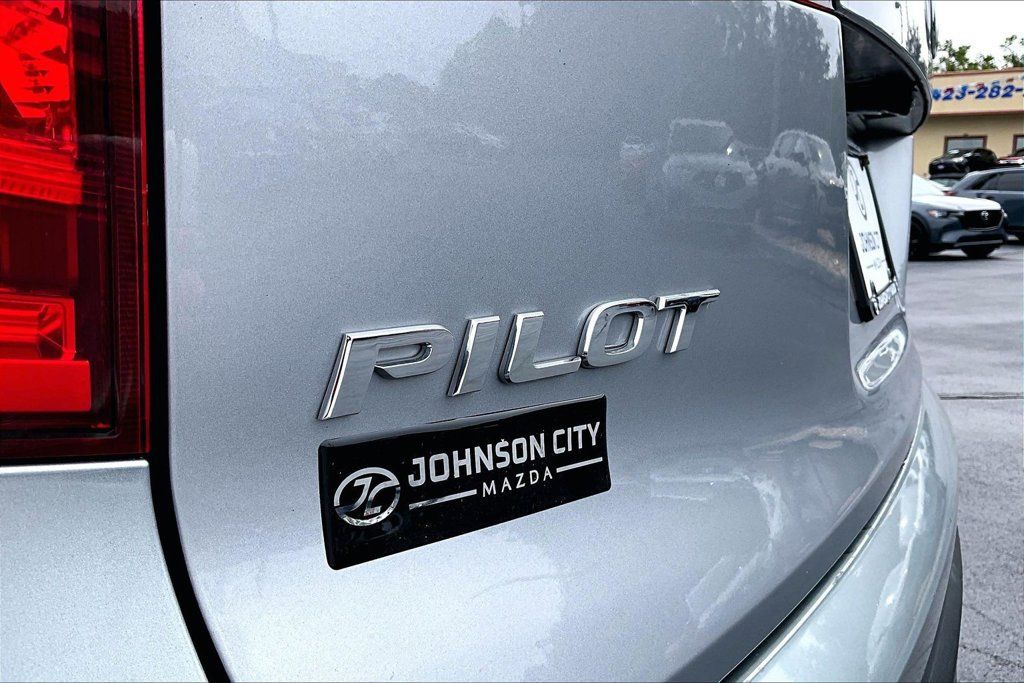 Used 2017 Honda Pilot Elite image 8