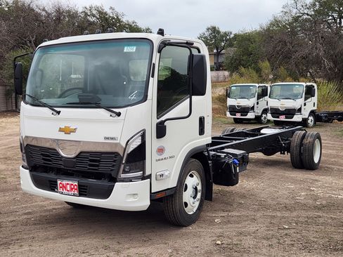 New 2025 Chevrolet Low Cab Forward 5500 XD image 2
