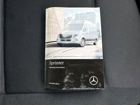 Used 2021 Mercedes-Benz Sprinter 2500 image 23