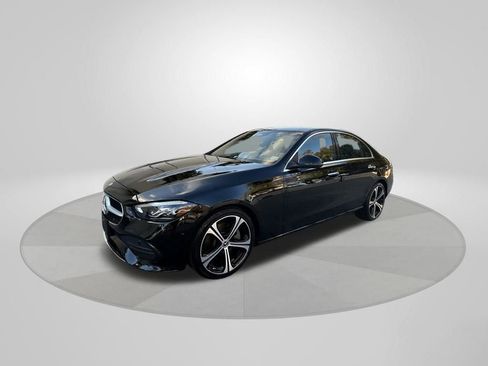 Used 2025 Mercedes-Benz C 300 Sedan image 3