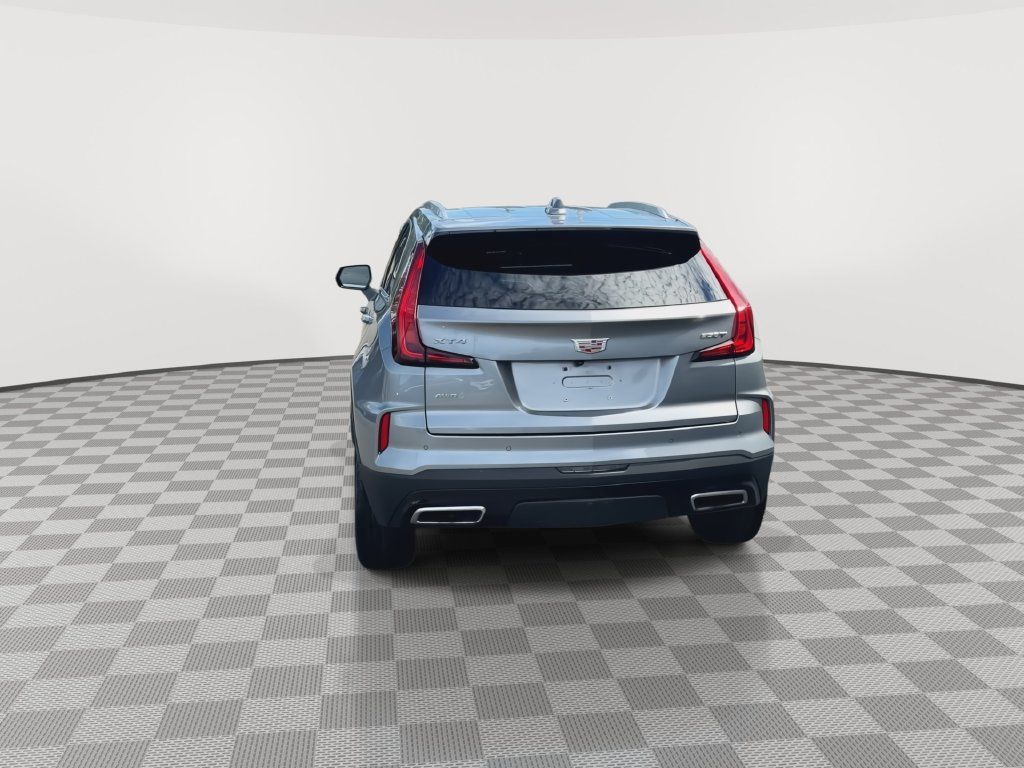 Used 2025 Cadillac XT4 Premium Luxury AWD/4WD image 7