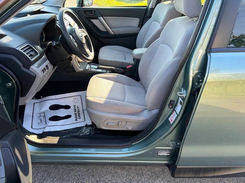 Used 2016 Subaru Forester 2.5i Premium w/ Popular Package #2 AWD/4WD image 13