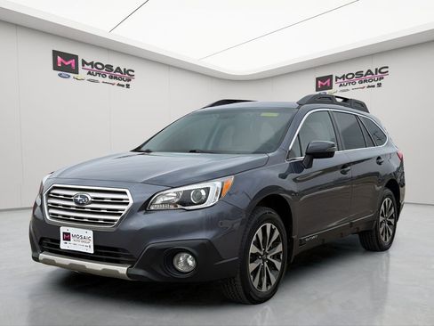 Used 2016 Subaru Outback 3.6R Limited image 11