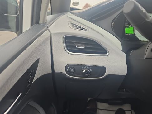 Used 2021 Chevrolet Bolt LT w/ Driver Confidence Package image 22