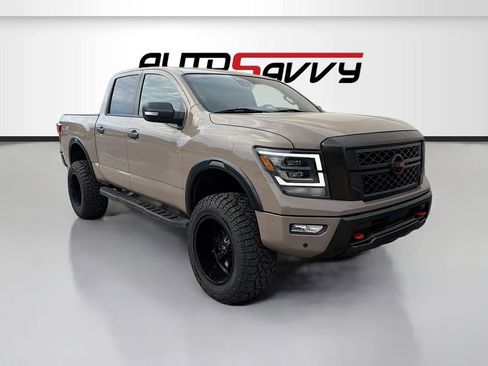 Used 2023 Nissan Titan PRO-4X w/ Pro-4x Convenience Package AWD/4WD image 1