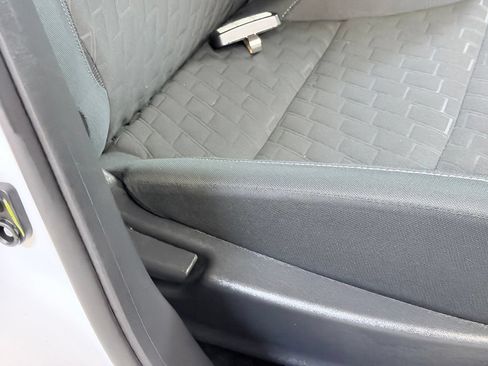 Used 2023 Nissan Kicks SV FWD image 32