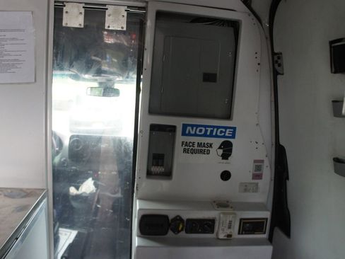 Used 2019 Mercedes-Benz Sprinter 4500 image 59