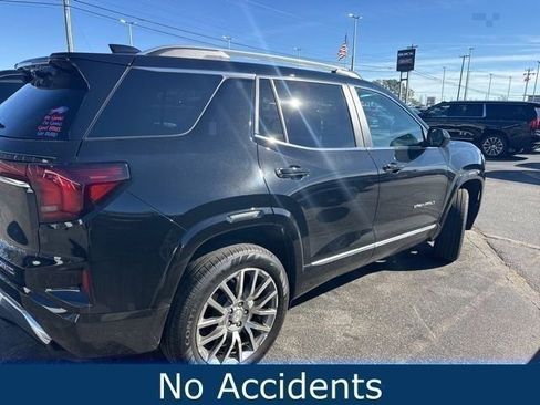 Used 2026 GMC Terrain Denali image 2