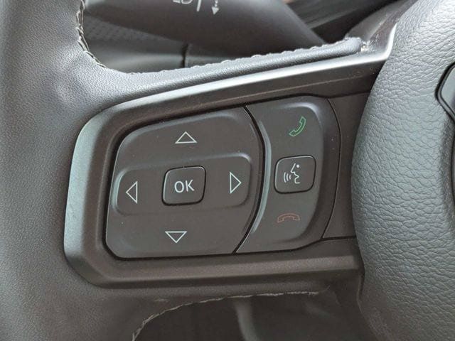 Used 2025 Jeep Wrangler Unlimited Rubicon w/ Convenience Group AWD/4WD image 25