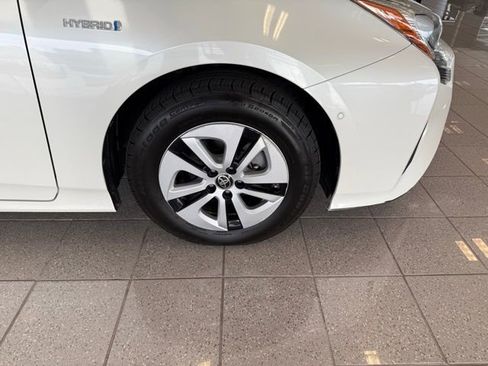 Used 2018 Toyota Prius Two w/ Prius Two Safety Plus Package image 10