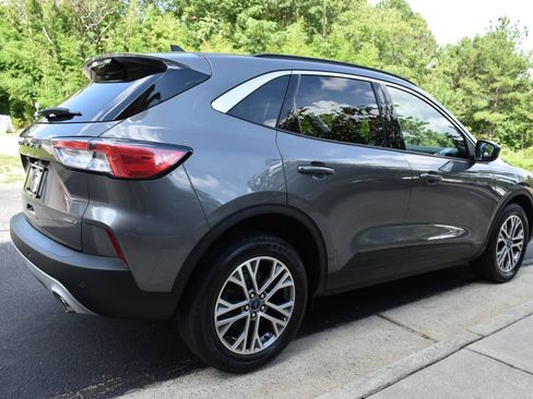 Used 2021 Ford Escape SEL AWD/4WD image 3