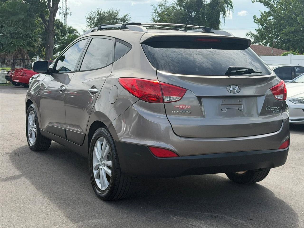Used 2013 Hyundai Tucson Limited FWD image 12