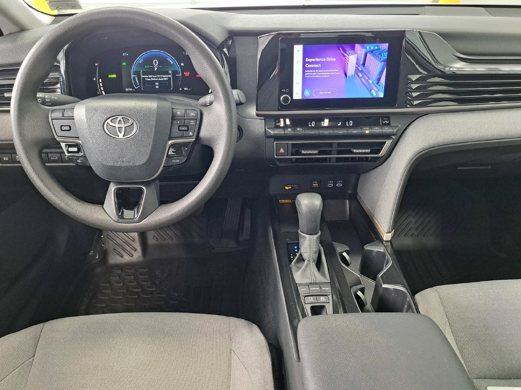 Used 2025 Toyota Camry LE FWD image 25