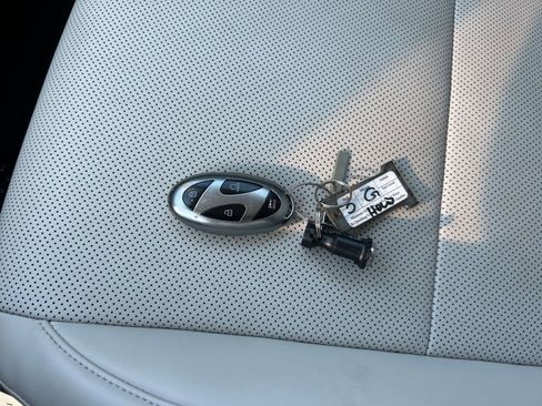 Used 2024 Hyundai Santa Fe SEL FWD image 18