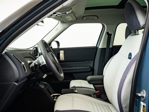 Certified 2025 MINI Cooper Countryman S image 19