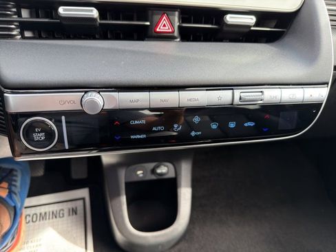 Used 2022 Hyundai Ioniq 5 Limited w/ Cargo Package image 18