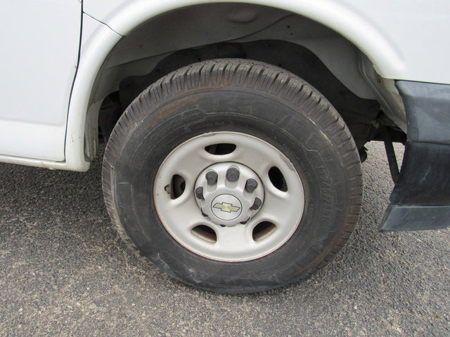 Used 2021 Chevrolet Express 3500 RWD image 10