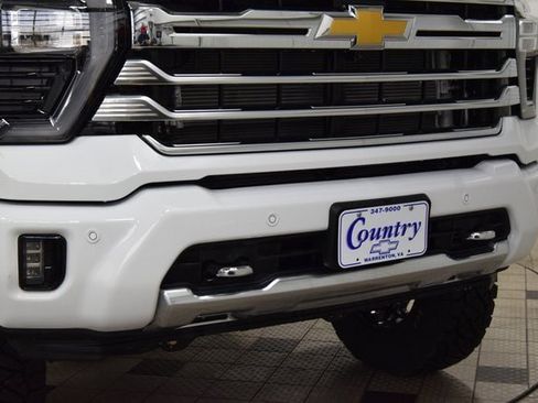 New 2026 Chevrolet Silverado 3500 High Country w/ High Country Premium Package image 13