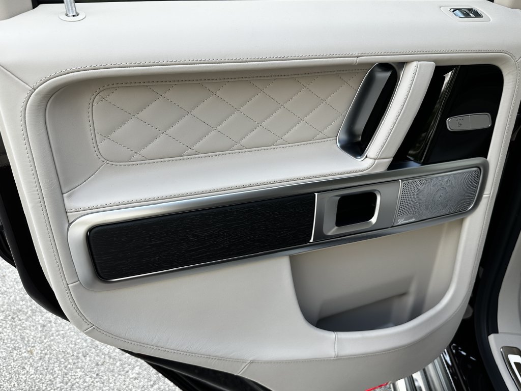 New 2027 Mercedes-Benz G 580 e image 23