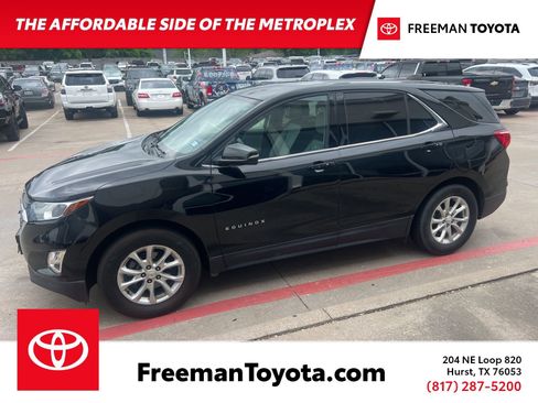 Used 2018 Chevrolet Equinox LT image 1