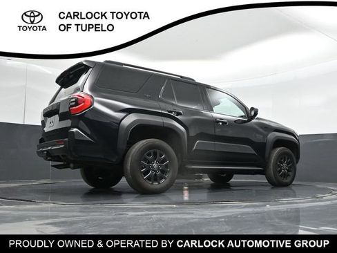 Used 2025 Toyota 4Runner SR5 AWD/4WD image 46