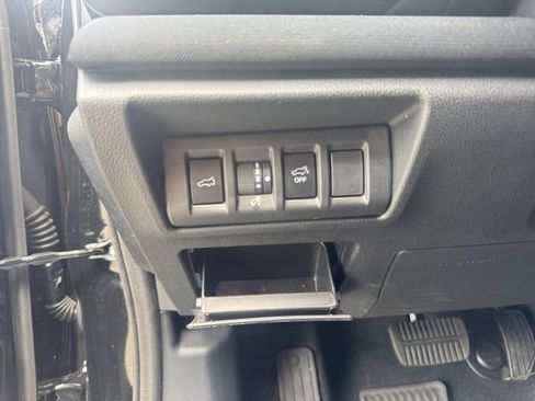 Used 2022 Subaru Outback Premium AWD/4WD image 28