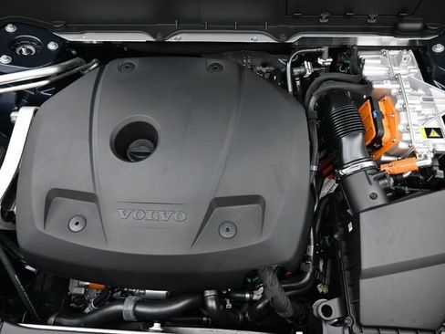New 2026 Volvo XC90 T8 Ultra w/ Protection Package Premier AWD/4WD image 36