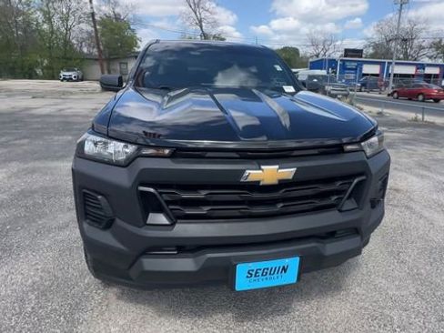 Certified 2023 Chevrolet Colorado W/T image 3