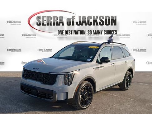 Certified 2025 Kia Sorento SX image 4