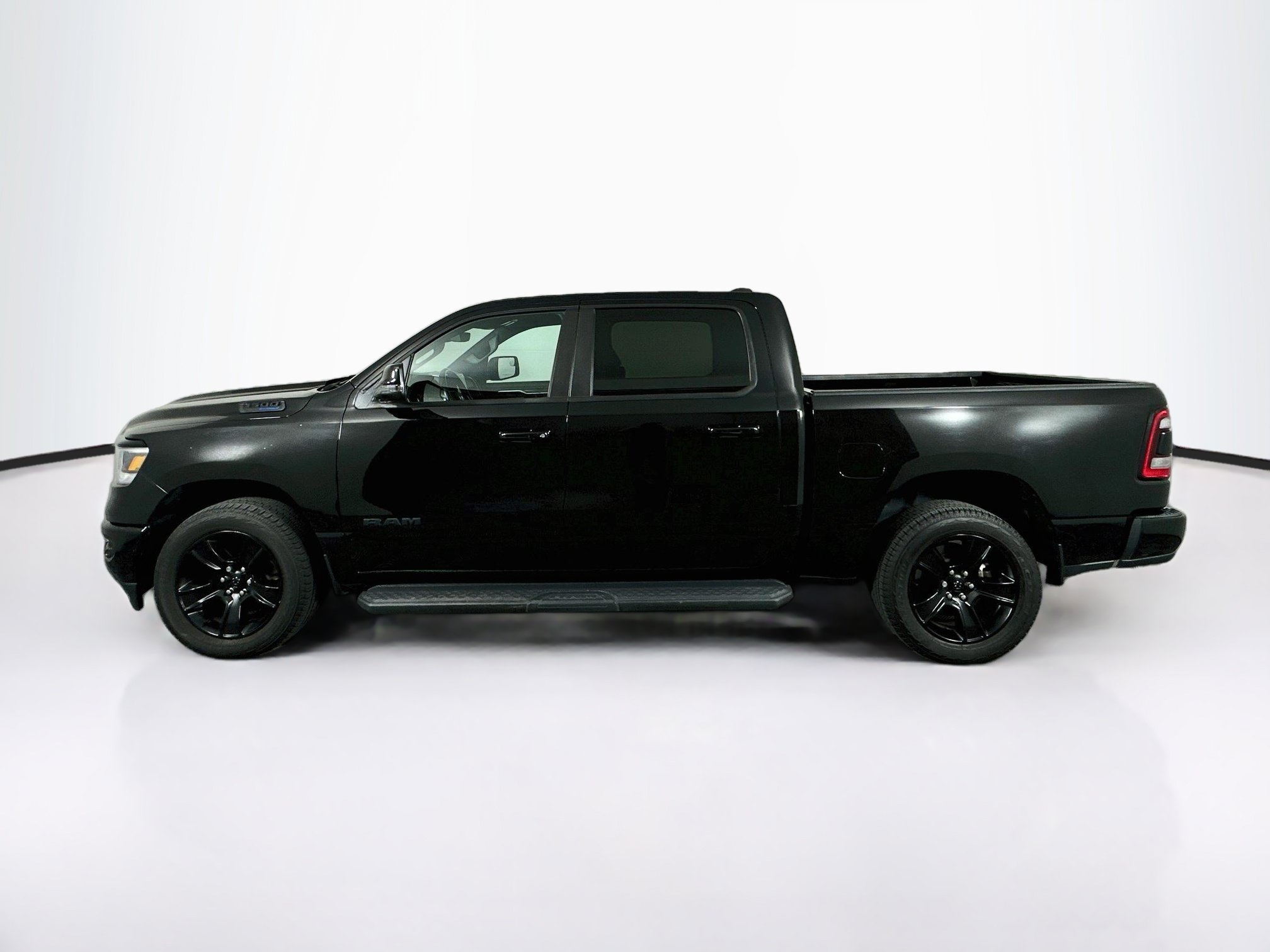 Used 2023 RAM 1500 Big Horn AWD/4WD image 4