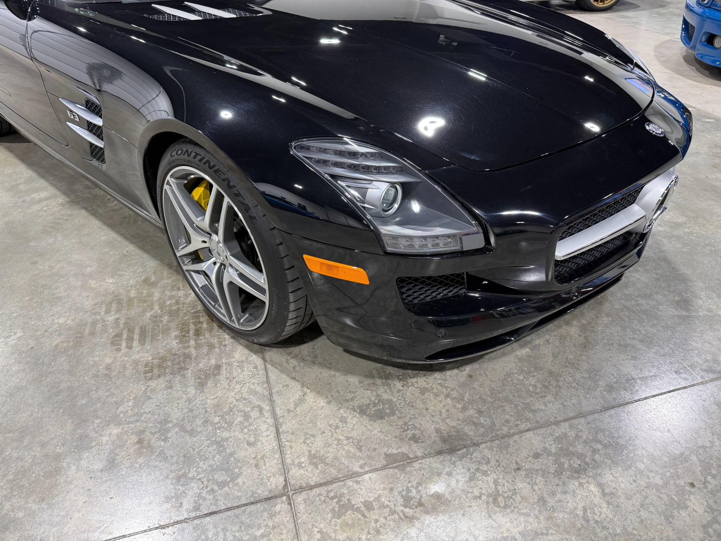 Used 2011 Mercedes-Benz SLS AMG Coupe image 37
