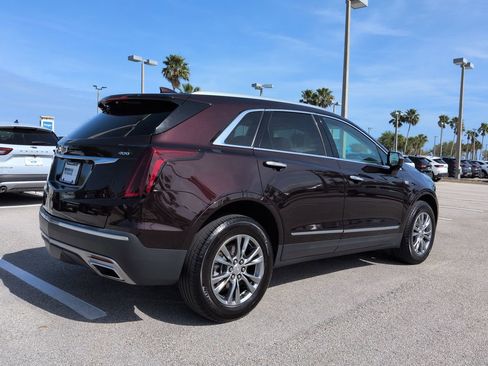 Used 2021 Cadillac XT5 Premium Luxury image 4
