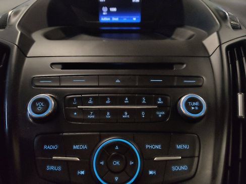 Used 2017 Ford Escape SE image 25